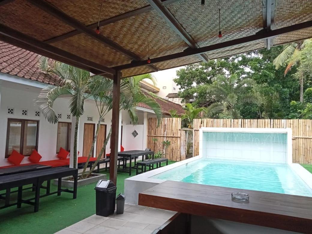 Indonesia Backpacker Hostels Kuta  Kültér fotó