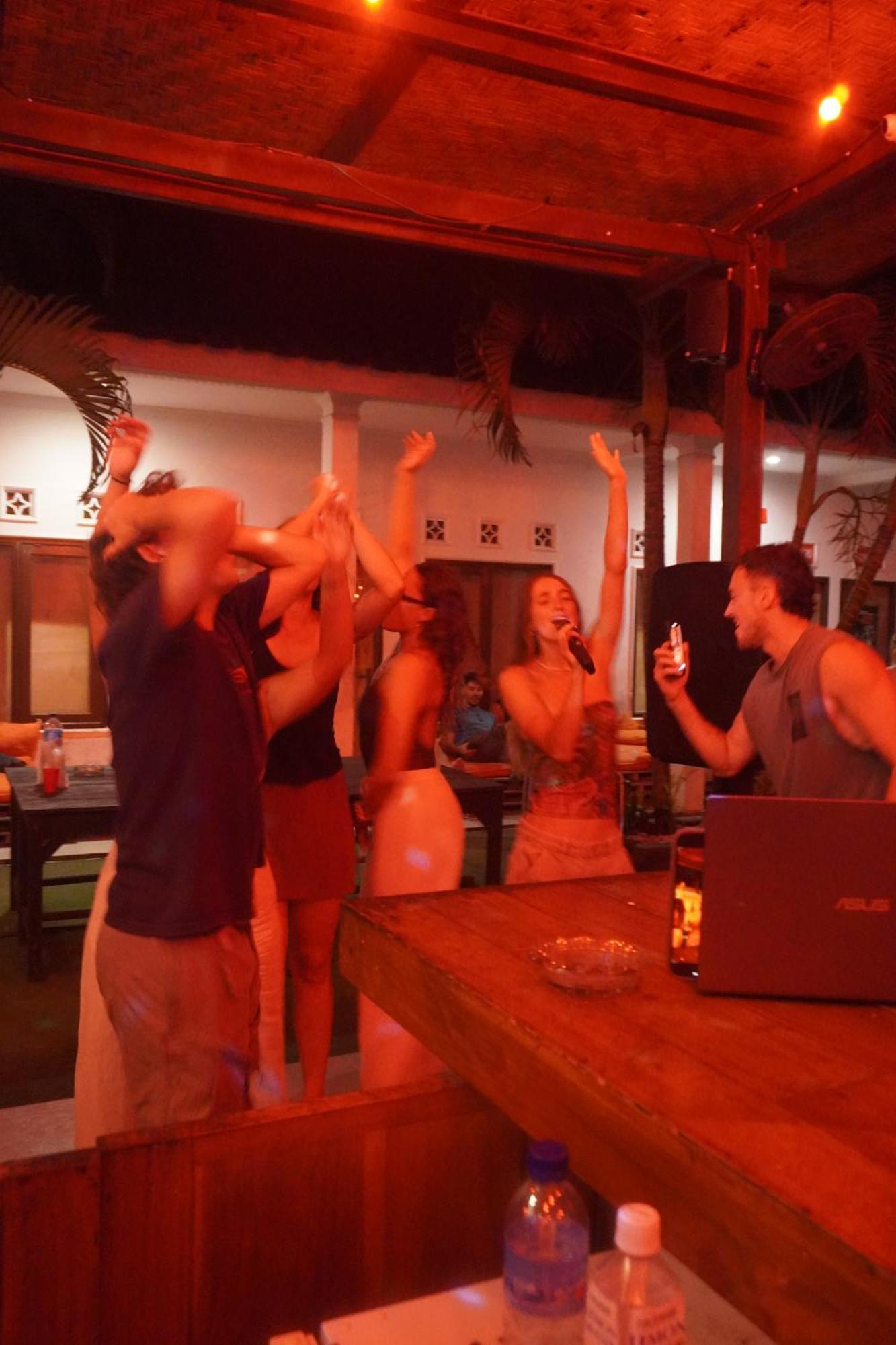 Indonesia Backpacker Hostels Kuta  Kültér fotó