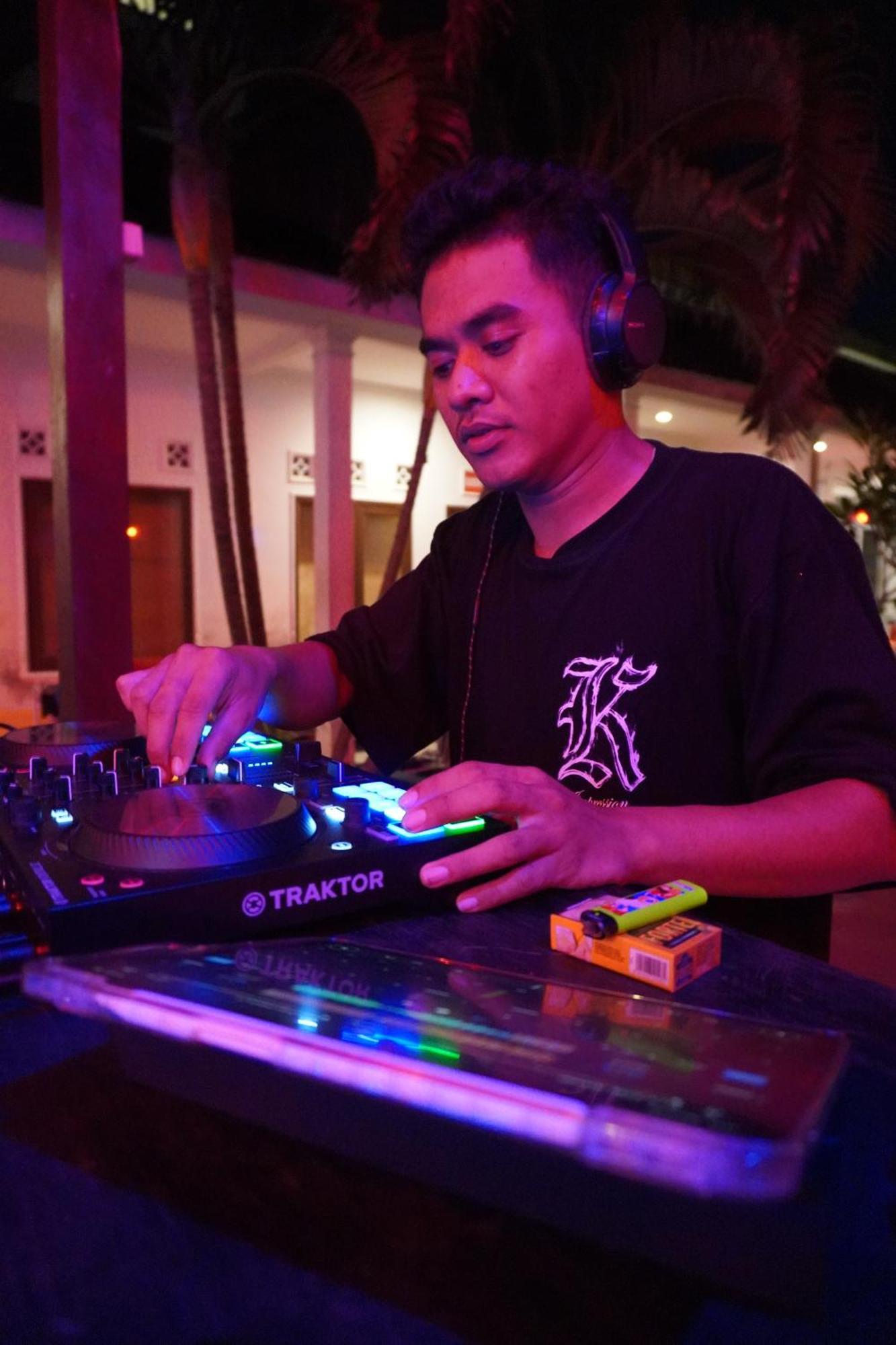 Indonesia Backpacker Hostels Kuta  Kültér fotó