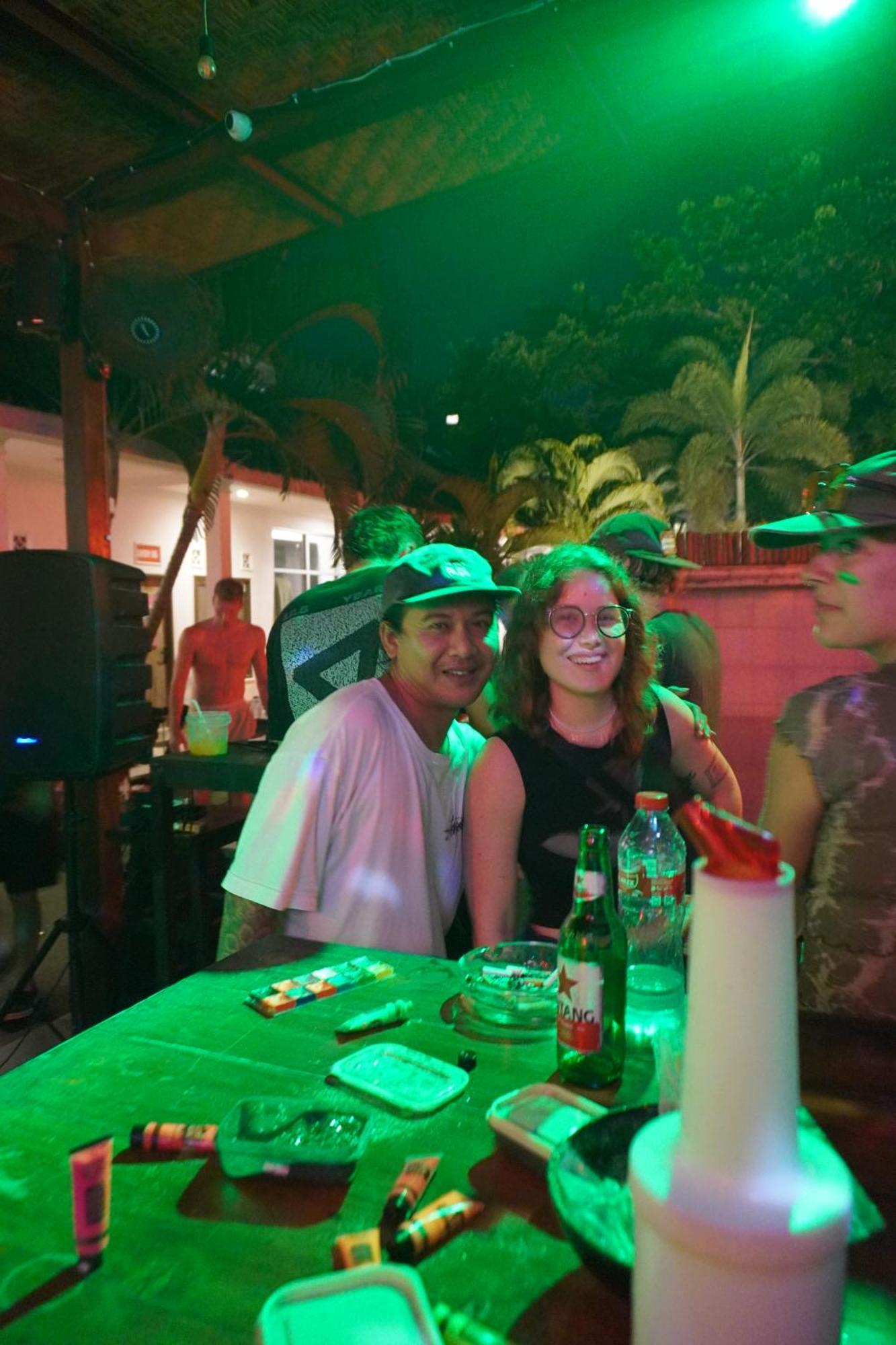 Indonesia Backpacker Hostels Kuta  Kültér fotó